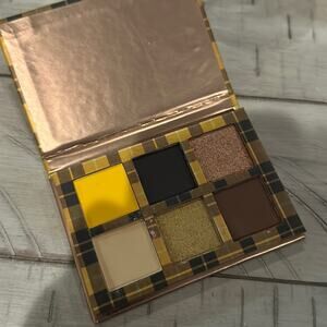 *makeup revolution 90s baby eyeshadow palette